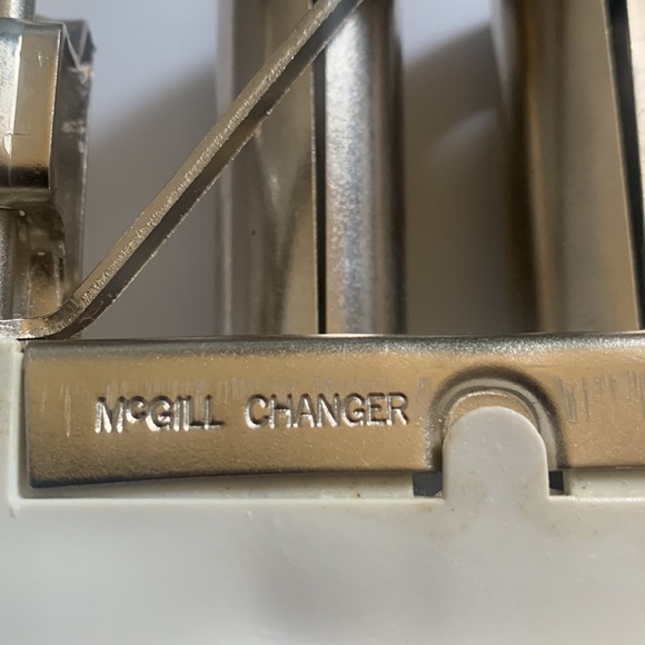 Vintage McGill 4 Barrel Coin Changer. Made in the USA. - Picture 3 of 5